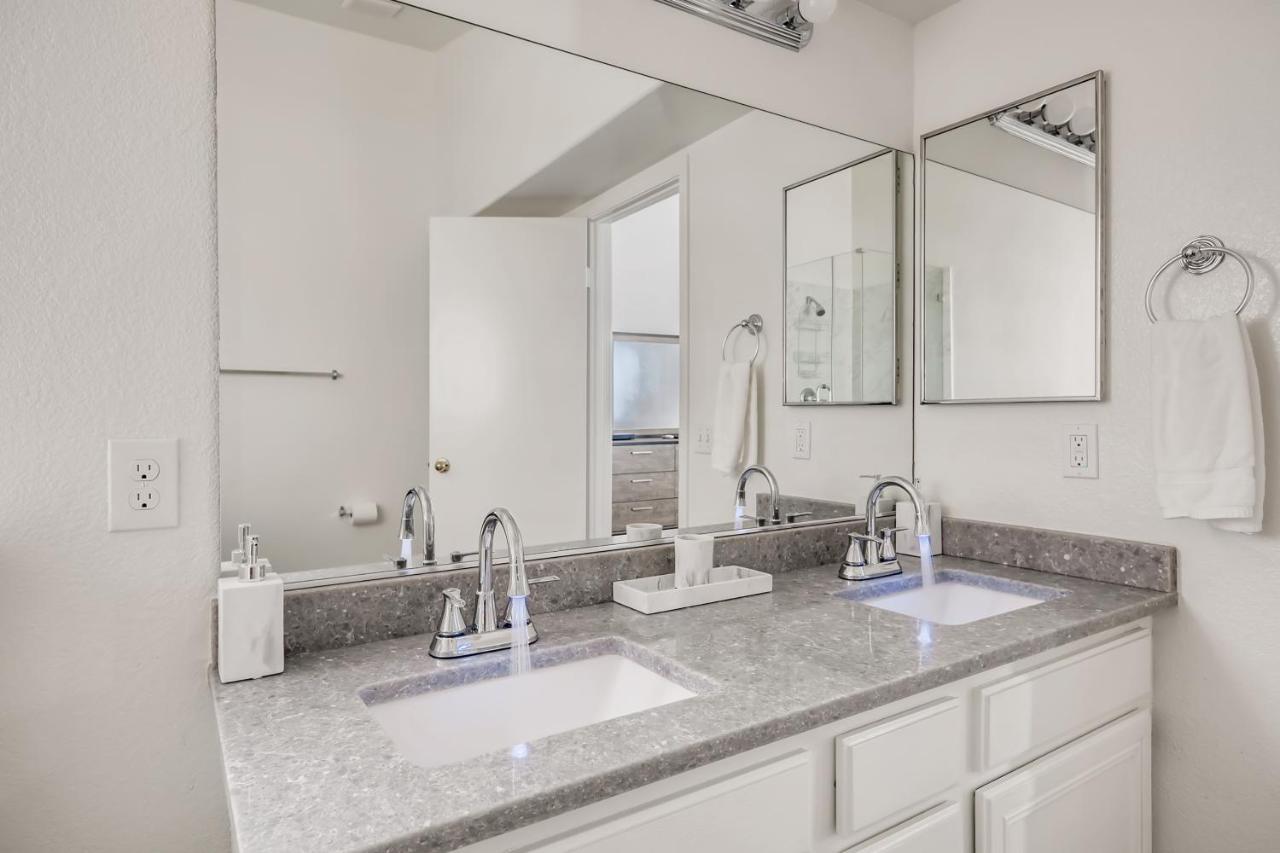 Luxurious House With A Pool, Spa, And Patio, Sleeps 6 Comfortably Las Vegas Luaran gambar