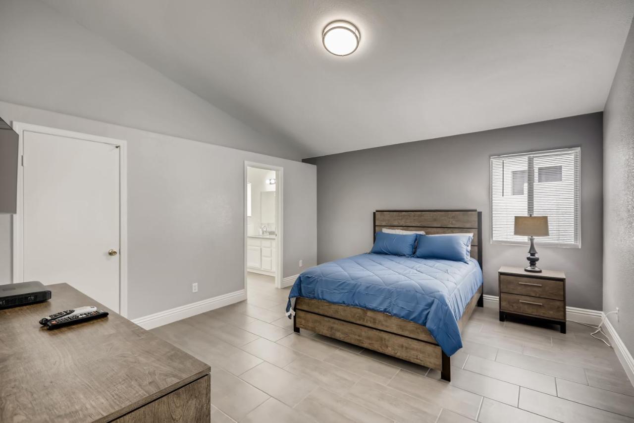 Luxurious House With A Pool, Spa, And Patio, Sleeps 6 Comfortably Las Vegas Luaran gambar