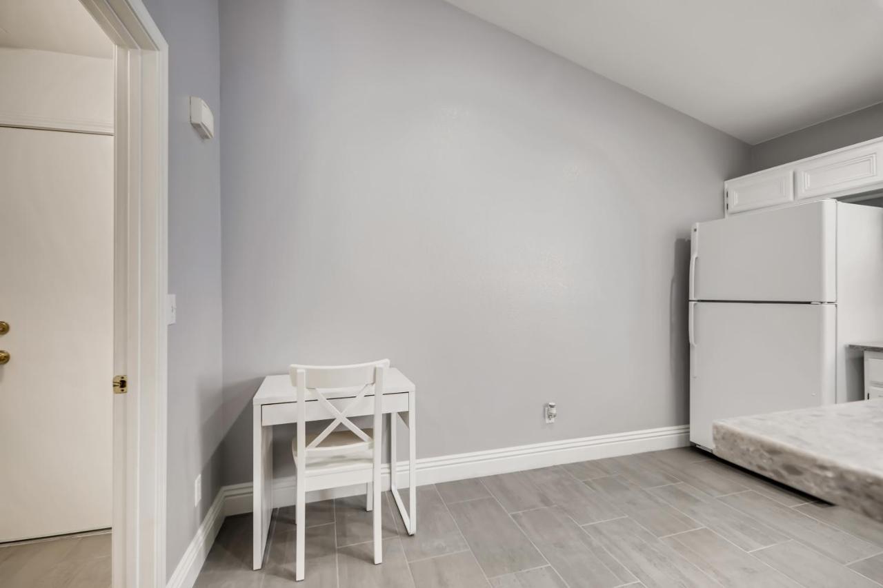 Luxurious House With A Pool, Spa, And Patio, Sleeps 6 Comfortably Las Vegas Luaran gambar