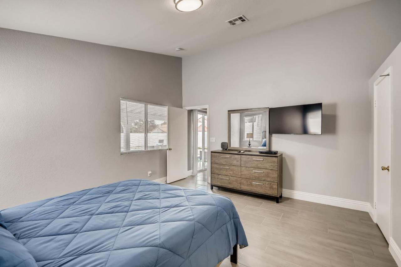 Luxurious House With A Pool, Spa, And Patio, Sleeps 6 Comfortably Las Vegas Luaran gambar