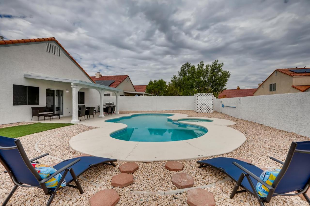 Luxurious House With A Pool, Spa, And Patio, Sleeps 6 Comfortably Las Vegas Luaran gambar