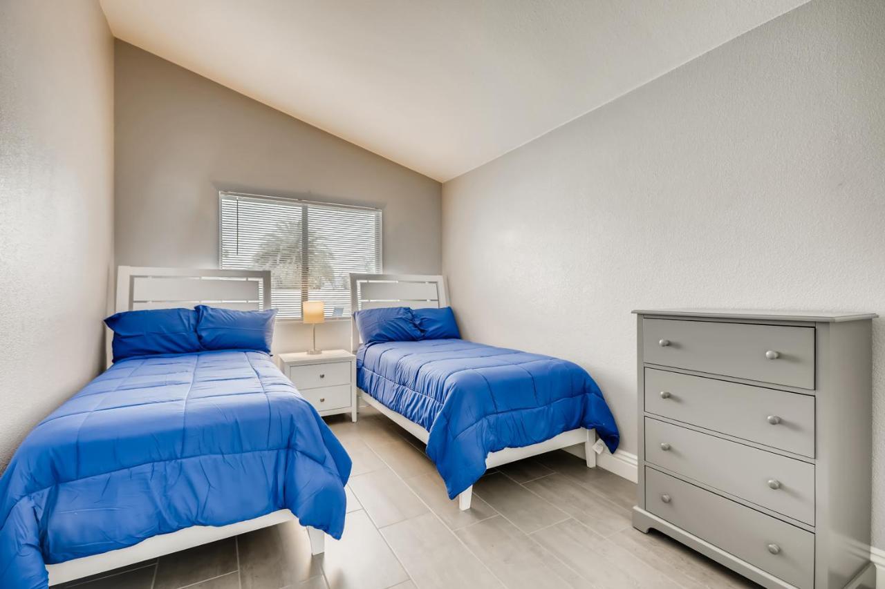 Luxurious House With A Pool, Spa, And Patio, Sleeps 6 Comfortably Las Vegas Luaran gambar
