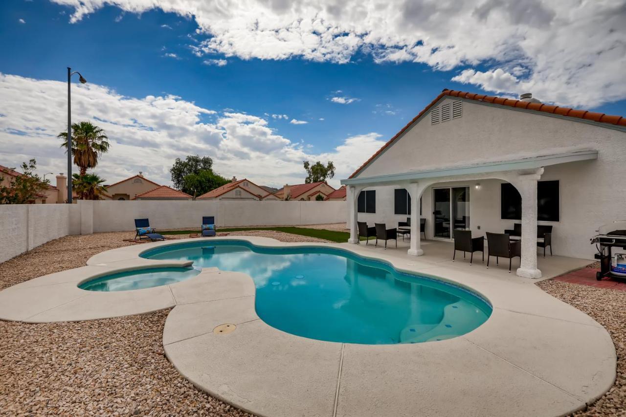 Luxurious House With A Pool, Spa, And Patio, Sleeps 6 Comfortably Las Vegas Luaran gambar