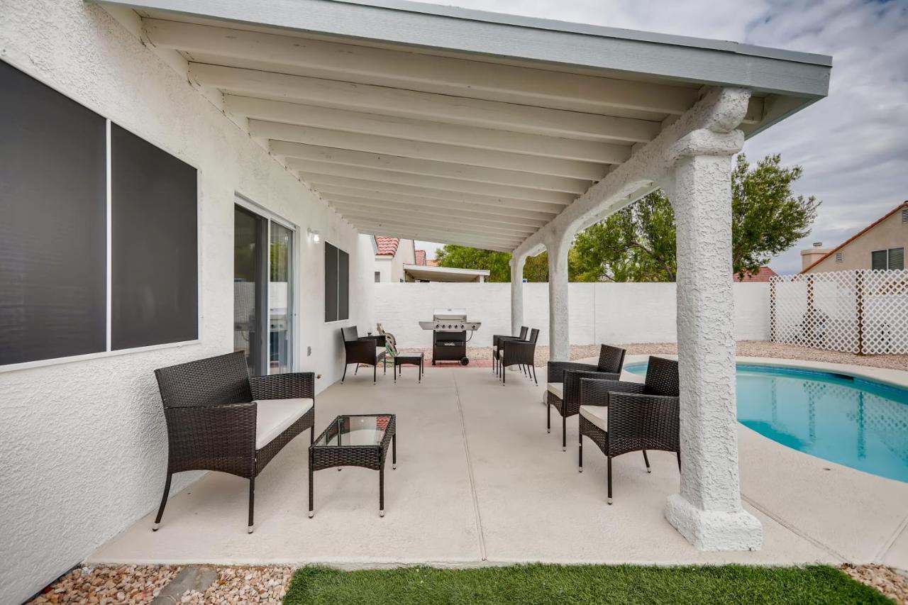 Luxurious House With A Pool, Spa, And Patio, Sleeps 6 Comfortably Las Vegas Luaran gambar